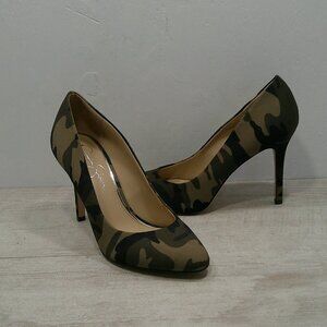 Sexy Jessica Simpson Classic Pointed toe Camo Military Army Green Heels Size 8.5